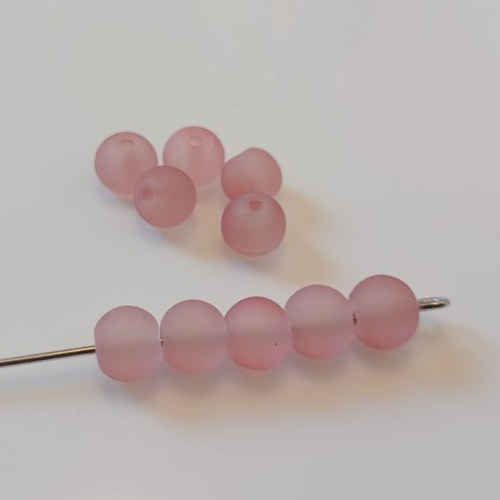 10 perles rondes rose thé givré 6 mm en verre