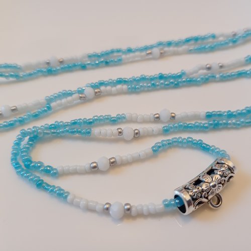 120 cm base de collier en perles de rocaille et bélière couleurs bleu et blanc
