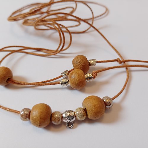 Base de sautoir collier cordon coton ciré et perles en bois de poirier