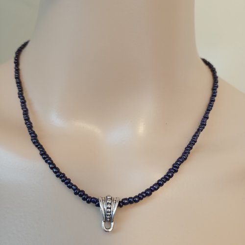 42 cm base de collier en perles de rocaille et bélière bleu nuit foncé