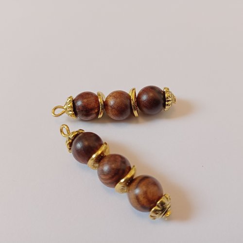2 pendentifs perles en bois et perles dorées 35x8 mm
