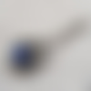 1 pendentif médaillon, cabochon bleu métal argenté, crochet boucle d'oreille offerte 42x11mm 