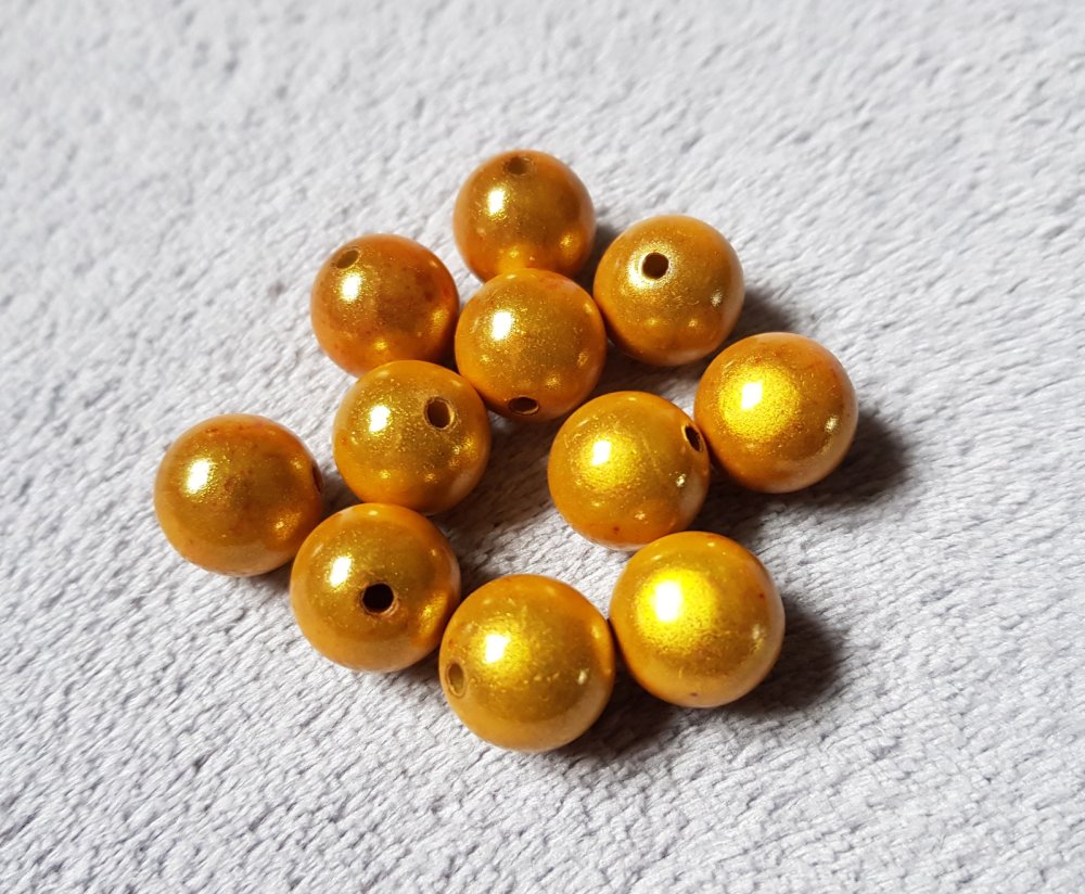Perles ronde acrylique effet bois 8mm gravure losange - lot de 15 - Un  grand marché