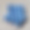1 perle ronde en acrylique bleu mat opaque 8mm
