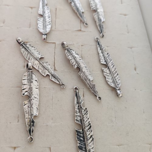4 grands pendentifs connecteur breloque plume en argent vieilli