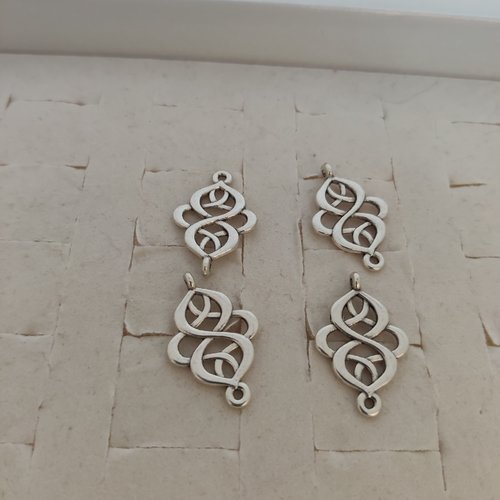 4 connecteurs breloque ethnique plaqué argent 28x18mm