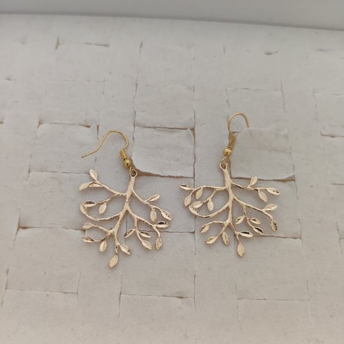 Boucles d'oreilles fantaisie en métal doré