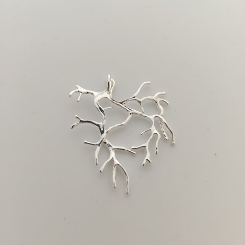 Pendentif en forme de branche de branche en laiton doré ou plaqué argent