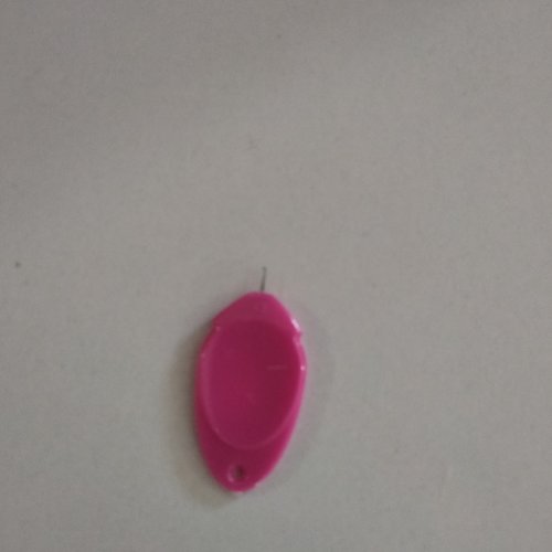 Lot de 2 enfile-aiguille à une extrémité et coupe-fil à l'autre