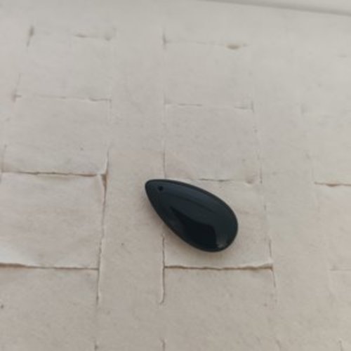 Deux perles gouttes lisses en verre tchèque en cristal de couleur noire