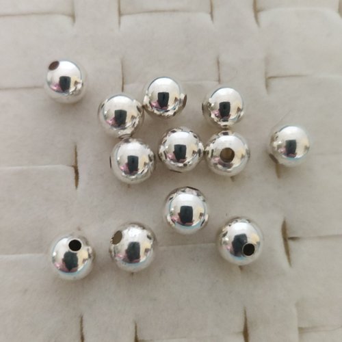 Lot de 7 perles acrylique couleur argent 8mm