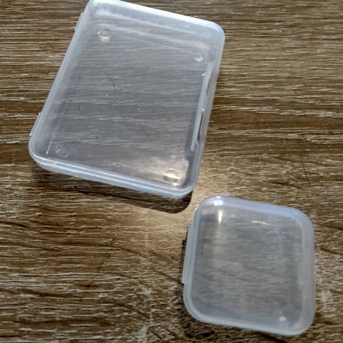 Petites boîtes de rangement pour fournitures bijoux ou perles