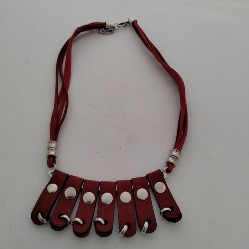 Collier nubuck marron ou bordeau