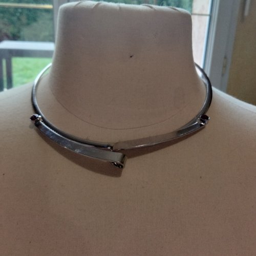 Collier torque ras du cou acier argent