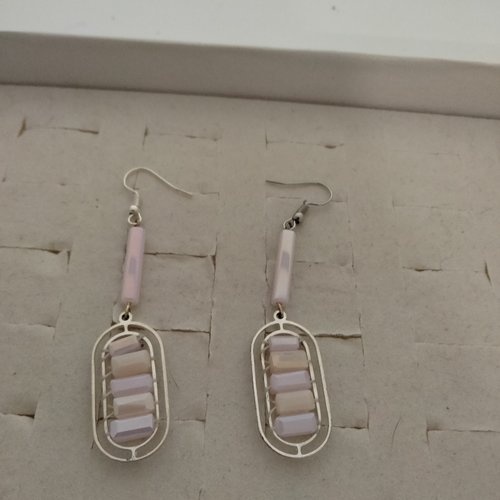 Longues boucles d'oreilles fantaisie perles