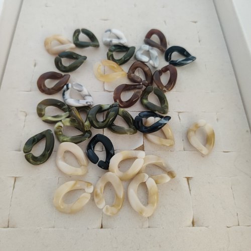 Lot de 30 perles acryliques acétate ovales de 18x13mm