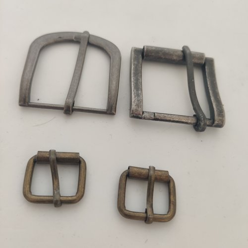 Lot de 4 boucles ceinture bronze