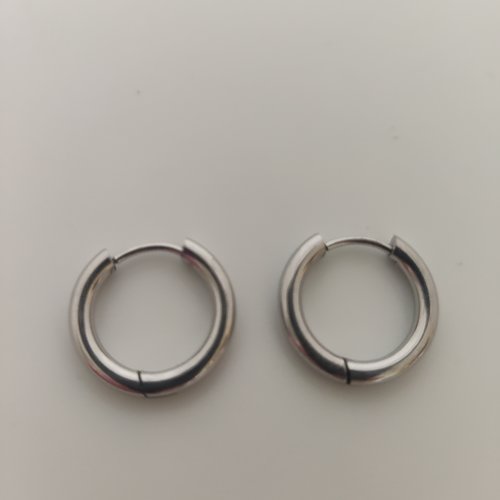 Petites créoles en acier argent 14mm