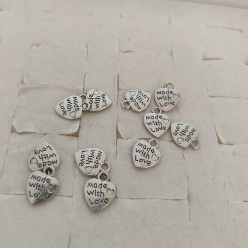 Lot de 10 petits coeurs acier argent avec inscription