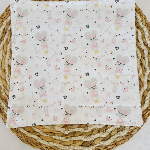 Serviette de table lavable pour enfant motifs souris fond blanc