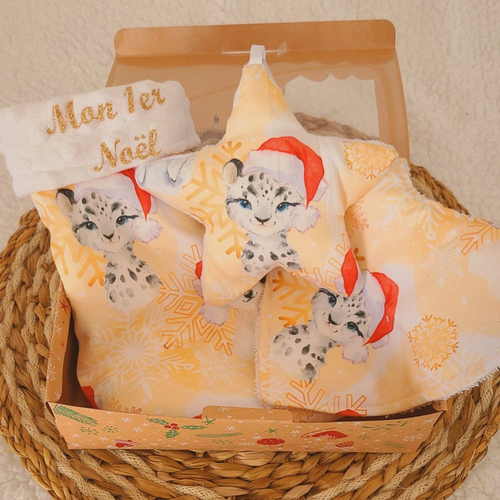 Coffret mon 1er noël comprenant 1 botte, 1 bavoir et une étoile