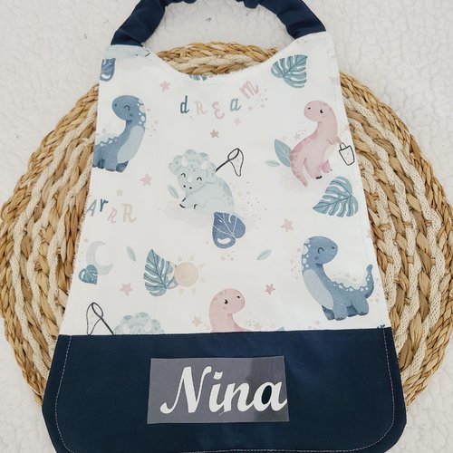 Serviette cantine maternelle personnalisée ou bavoir de cantine élastiquée motif dinosaure