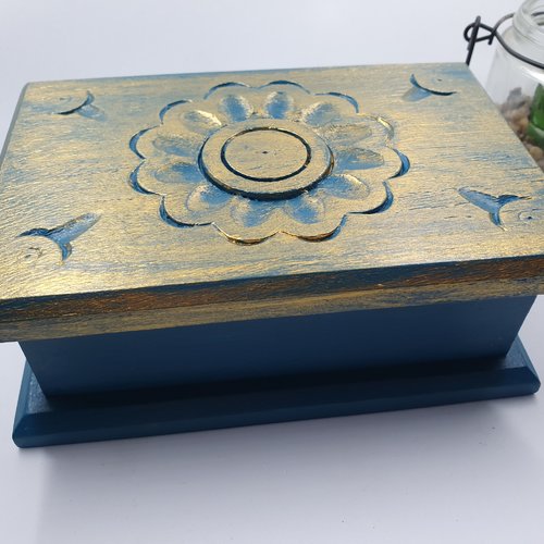 Coffret en bois relooké bleu et or   boîte à bijoux  vintage