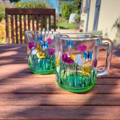 Duo de mugs en verre peints fleurs des champs