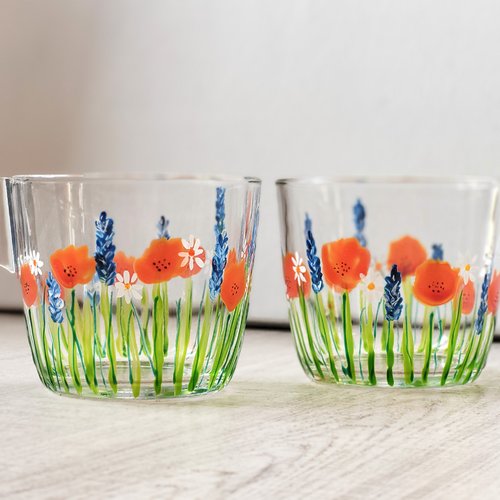 Duo de tasses en verre peintes motif coquelicots  tasses à café ou à thé  cadeau pendaison de crémaillère