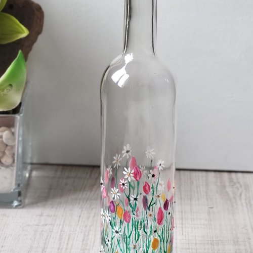 Bouteille en verre peinte  décor floral  photophore  cadeau pendaison de crémaillère