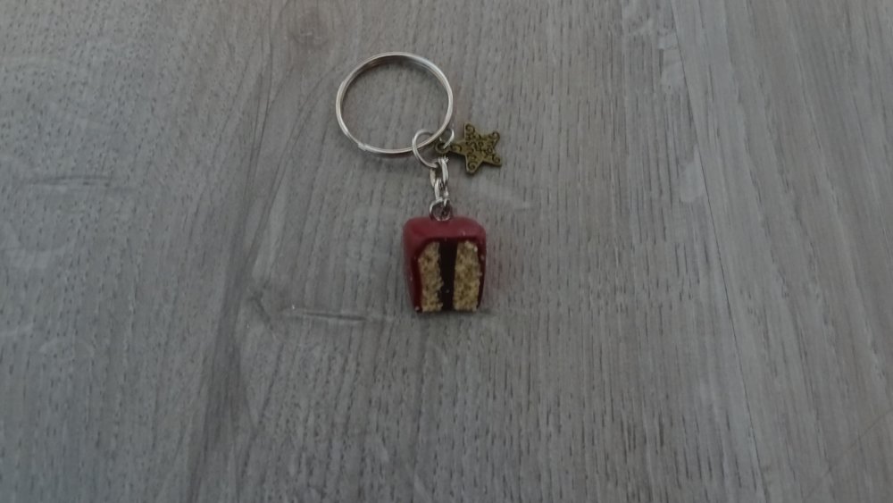Porte Cle Gateau Bordeaux Un Grand Marche