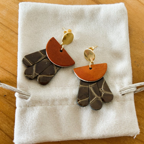 Boucles d'oreilles elea - cuir recyclé marron croco