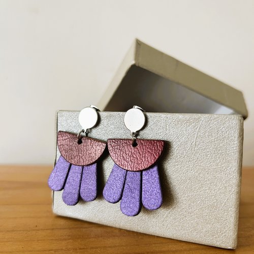 Elea - boucles d'oreilles cuir recyclé mauve & violet
