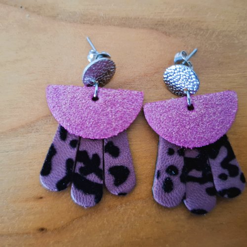 Elea - boucles d'oreilles cuir recyclé rose à motifs