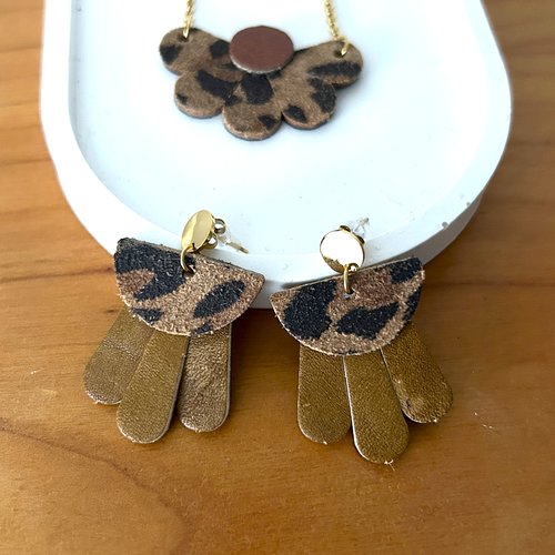 Boucles d'oreilles elea - cuir upcyclé léopard x camel