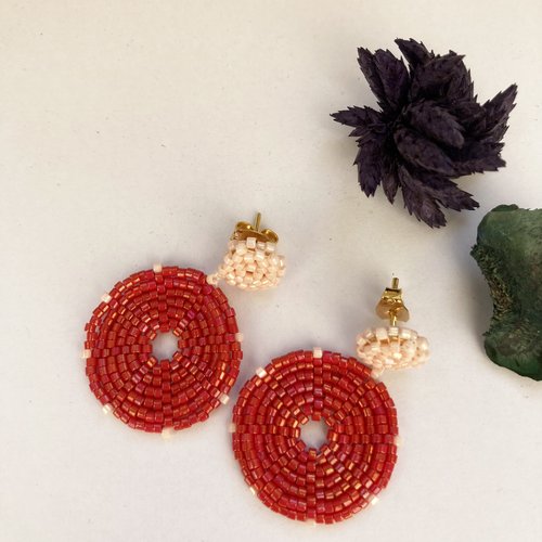 Boucles d'oreilles créoles tissées