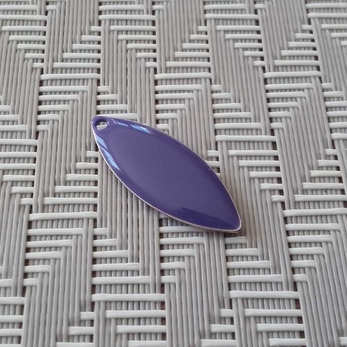 Sequin émaillé navette violet - 24x10mm