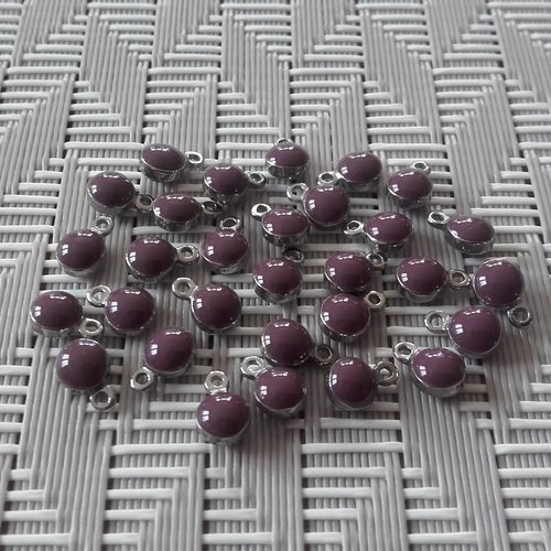 10 mini breloques rondes en acier inoxydable et émail aubergine, prune, violet foncé. 4,5mm de diamètre. qualité +++