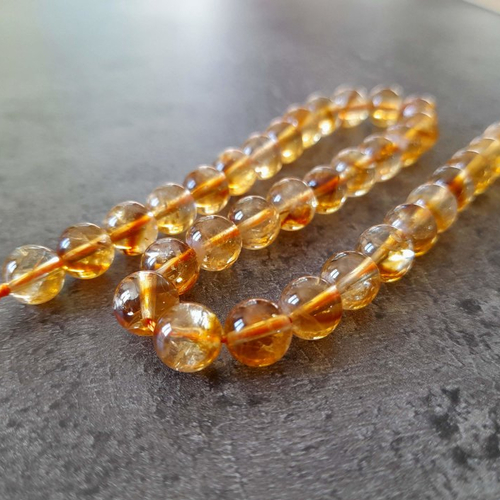X15 perles de citrine (améthyste chauffée) de 8mm - perles rondes. couleur jaune et caramel