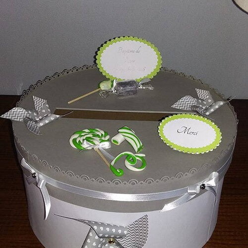 Urne thème bonbon pour baptême ou anniversaire