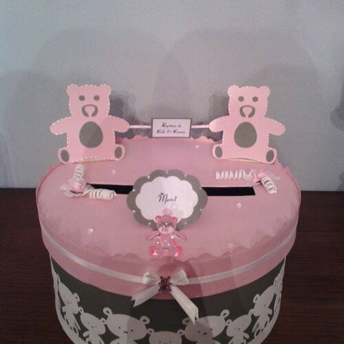Urne  nounours version fille ou garçon , couleurs aux choix