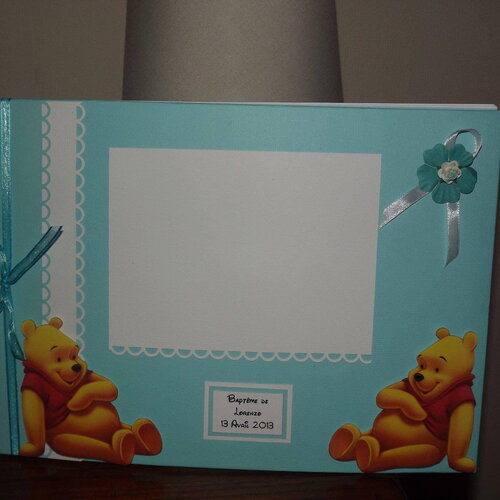 Livre d 'or thème winnie  pour baptême ou anniversaire enfant