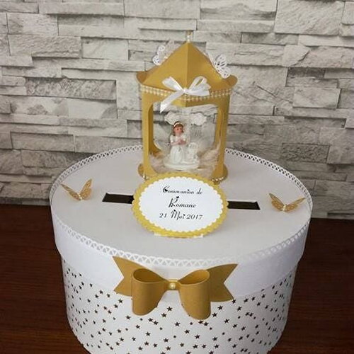Sublime urne pour communion , avec figurine , couleur or et blanc