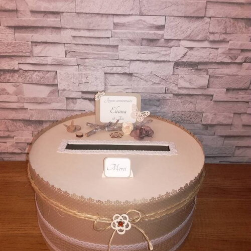 Urne ronde pour mariage , baptême , anniversaire thème champêtre chic