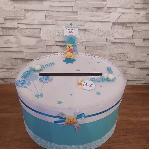 Urne de baptême thème winnie l'ourson, couleurs aux choix