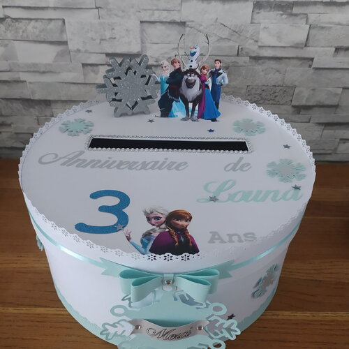 Urne thème reine des neiges  pour baptême ou anniversaire  personnalisation aux choix