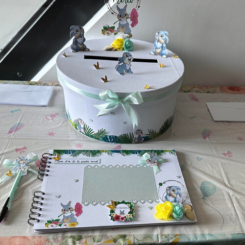 Urne et / ou livre d 'or   thème panpan  pour fête