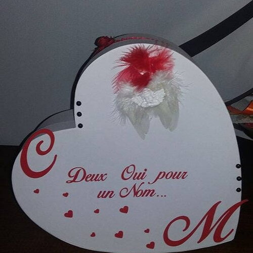 Urne forme coeur thème amour ,plume et ange
