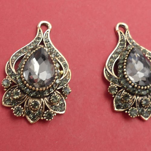 2 pendentifs rétro, esprit victorien, métal doré vieilli, cristal, strass, vintage