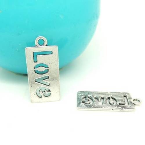 5 breloques pendentif plaque  "love" en métal argenté 